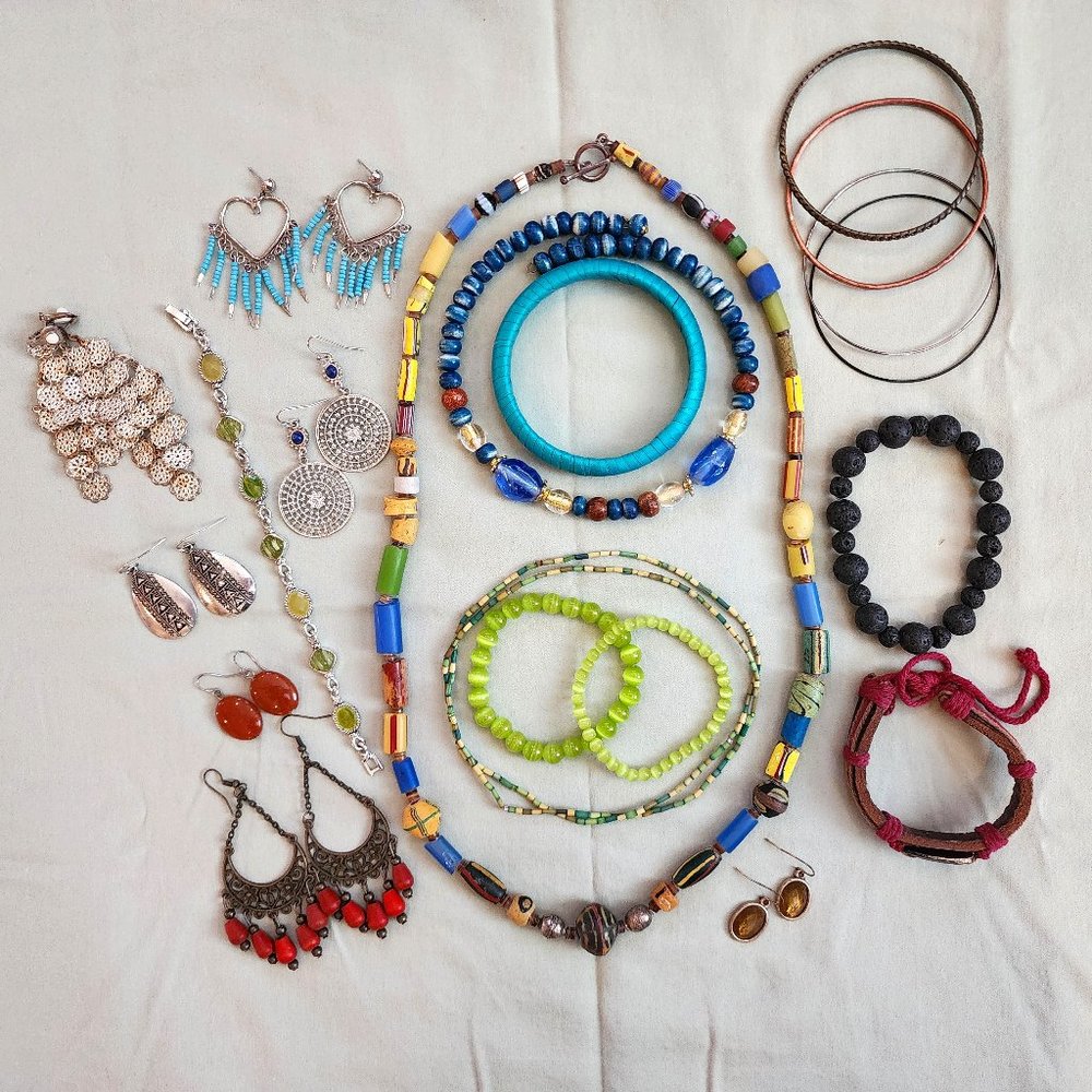 20 Piece Lot BOHO Tribal Earth Tones: Necklaces Bracelets Earrings Matched Lot